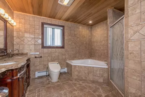 62 5 64 Laurel St, Worcester, MA 01605 photo 12