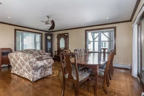 62 5 64 Laurel St, Worcester, MA 01605 photo 5