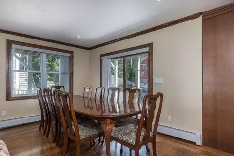 62 5 64 Laurel St, Worcester, MA 01605 photo 4