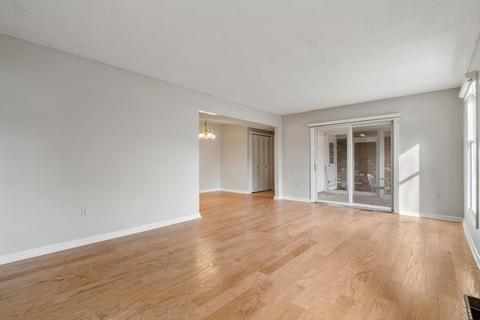 30 Halifax Ct #A, Springfield, MA 01108 photo 16