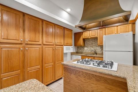 30 Halifax Ct #A, Springfield, MA 01108 photo 11