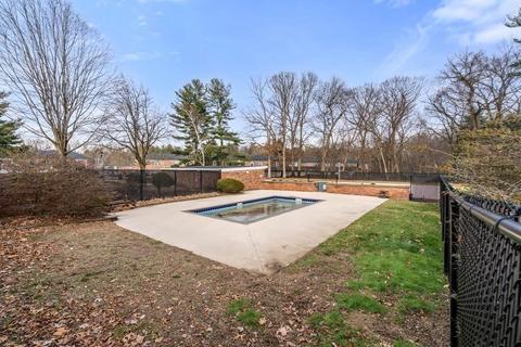 30 Halifax Ct #A, Springfield, MA 01108 photo 25