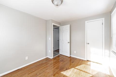 57 Edbert St, Chicopee, MA 01020 photo 15