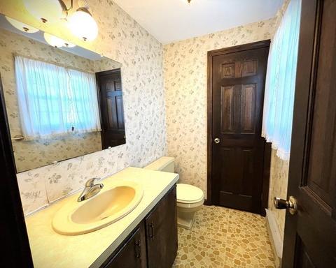 17 Asselin Ave, Webster, MA 01570 photo 30