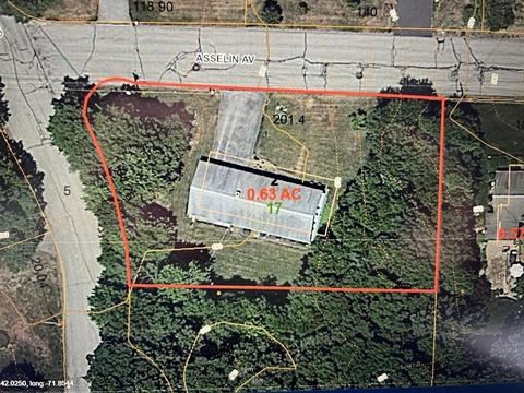 17 Asselin Ave, Webster, MA 01570 photo 3