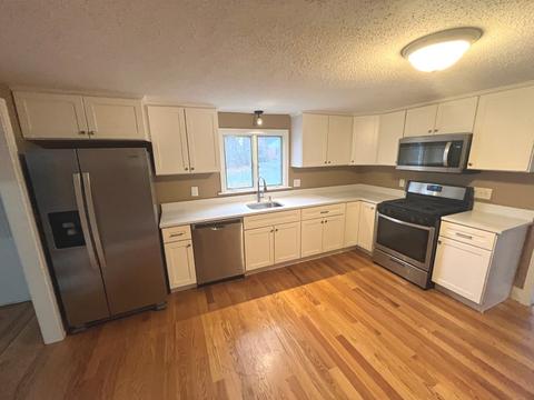 26 Brewster St, Springfield, MA 01119 photo 5