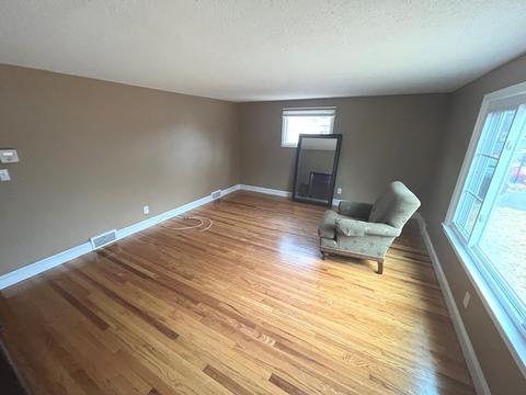 26 Brewster St, Springfield, MA 01119 photo 7