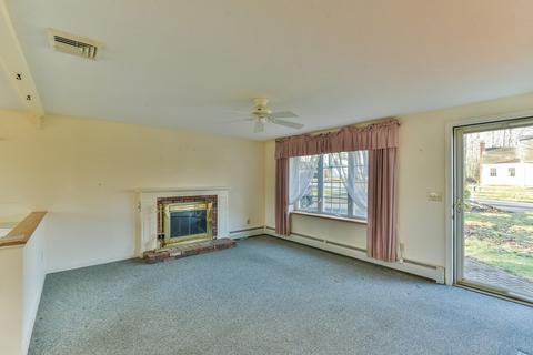 22 Jaybee Ave, Dudley, MA 01571 photo 11
