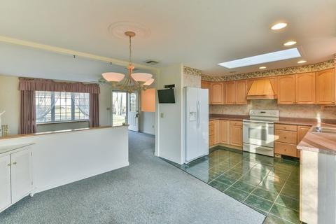 22 Jaybee Ave, Dudley, MA 01571 photo 16