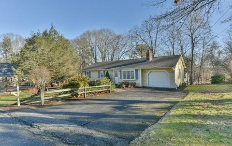 22 Jaybee Ave, Dudley, MA 01571 photo 2