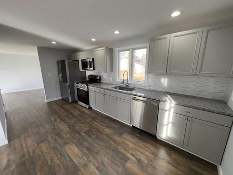 17 Champlain St, Springfield, MA 01151 photo 10