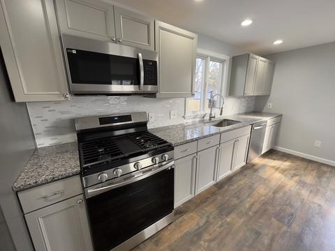 17 Champlain St, Springfield, MA 01151 photo 9