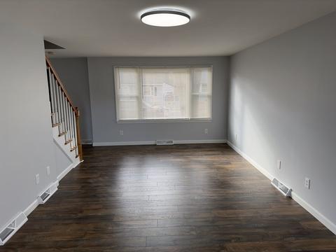 17 Champlain St, Springfield, MA 01151 photo 5