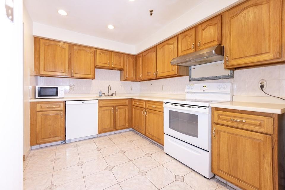  376 Ocean Ave #701, Revere, MA 02151 photo 12