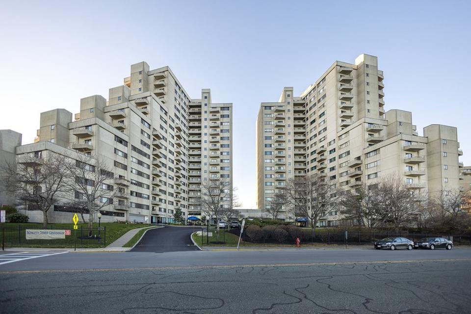  376 Ocean Ave #701, Revere, MA 02151 photo 2