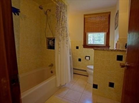 25 Walnut St, Saugus, MA 01906 photo 11