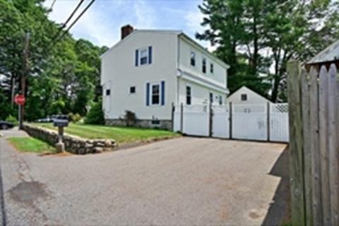 25 Walnut St, Saugus, MA 01906 photo 2