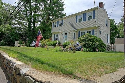 25 Walnut St, Saugus, MA 01906 photo 1