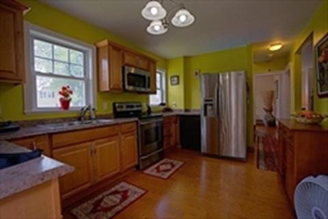 25 Walnut St, Saugus, MA 01906 photo 5
