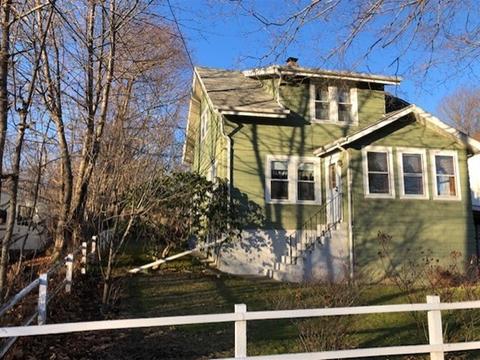 25 Winnipeg St, Worcester, MA 01607 photo 2