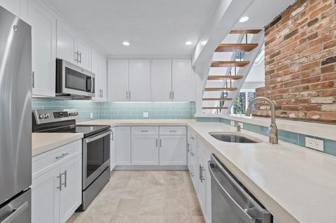 136 Lakeside Dr E, Barnstable, MA 02632 photo 6