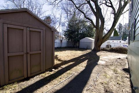 71 Mayflower Rd, Springfield, MA 01118 photo 5