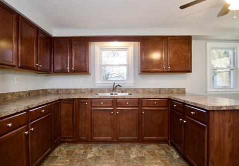 71 Mayflower Rd, Springfield, MA 01118 photo 9