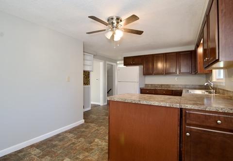 71 Mayflower Rd, Springfield, MA 01118 photo 13