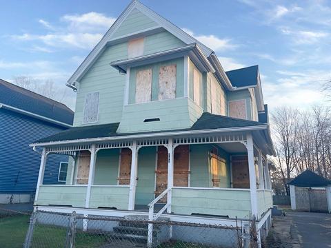 163 Pendleton Ave, Springfield, MA 01109 photo 1