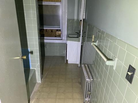 163 Pendleton Ave, Springfield, MA 01109 photo 12