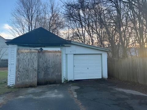163 Pendleton Ave, Springfield, MA 01109 photo 2
