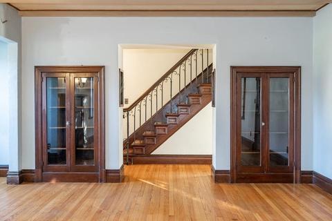 51 Cunningham St, Springfield, MA 01107 photo 12