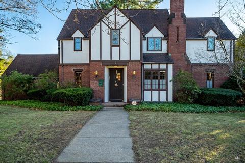 51 Cunningham St, Springfield, MA 01107 photo 1