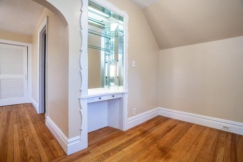 51 Cunningham St, Springfield, MA 01107 photo 32