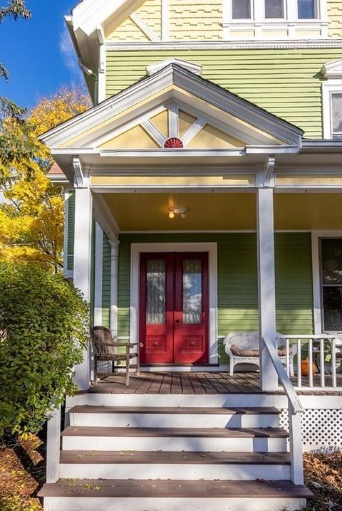 11 Gorham Ave, Brookline, MA 02445 photo 2