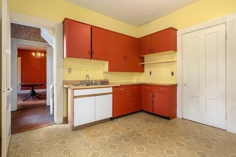 11 Gorham Ave, Brookline, MA 02445 photo 14