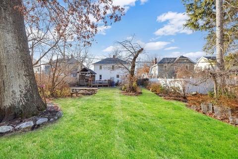 25 Daviston St, Springfield, MA 01108 photo 2