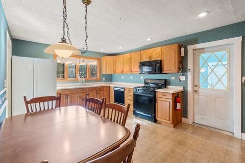 11 Ames Ct, Sharon, MA 02067 photo 9
