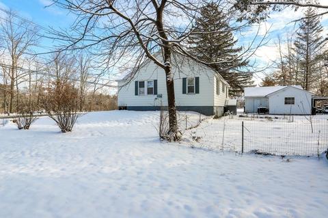 232 E River St, Orange, MA 01364 photo 10