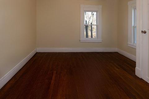 229 Walnut St, Springfield, MA 01105 photo 14