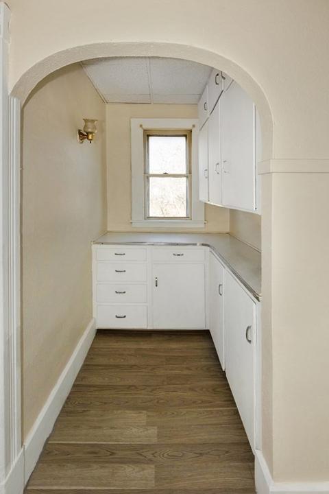 229 Walnut St, Springfield, MA 01105 photo 17