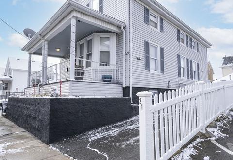 21 Wooley St, Fall River, MA 02724 photo 2