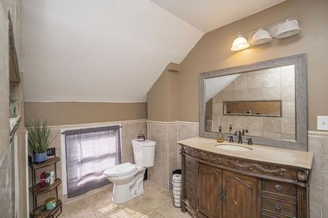 21 Wooley St, Fall River, MA 02724 photo 27