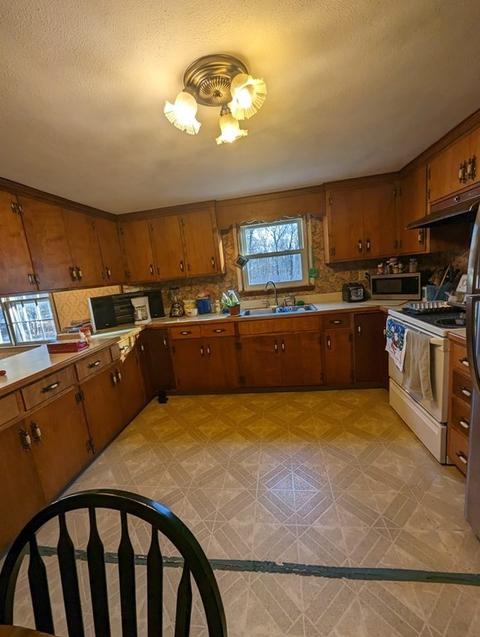 34 Colonial Rd, Sutton, MA 01590 photo 3
