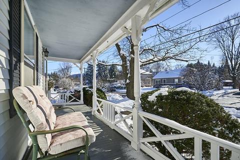 9 Garfield Ave, Easthampton, MA 01027 photo 3