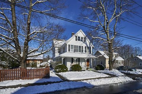 9 Garfield Ave, Easthampton, MA 01027 photo 1