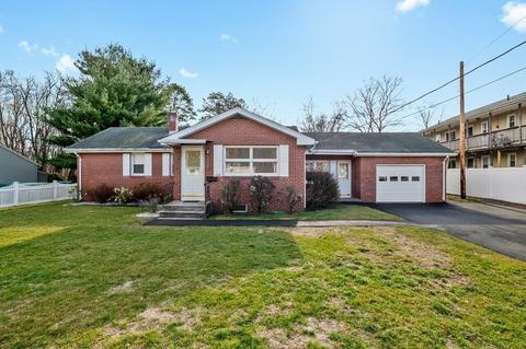 229 Mccarthy Ave, Chicopee, MA 01020 photo 1
