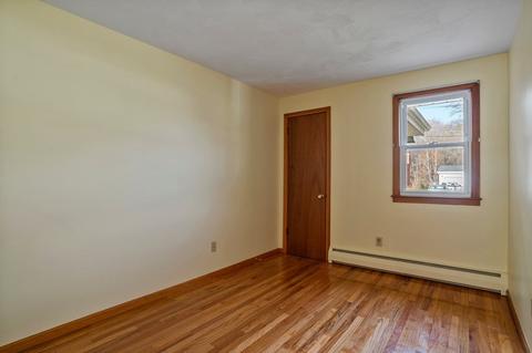 229 Mccarthy Ave, Chicopee, MA 01020 photo 25