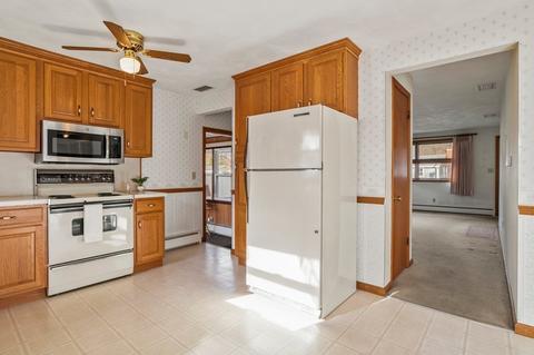 229 Mccarthy Ave, Chicopee, MA 01020 photo 18