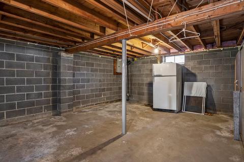 229 Mccarthy Ave, Chicopee, MA 01020 photo 40